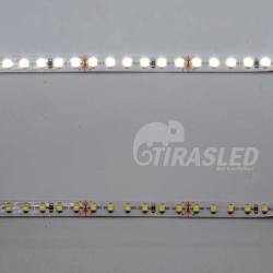 Rollo de Tira LED 24V 9,6W 120 LEDs/m 3528 6000K encendida y apagada en 2 muestras